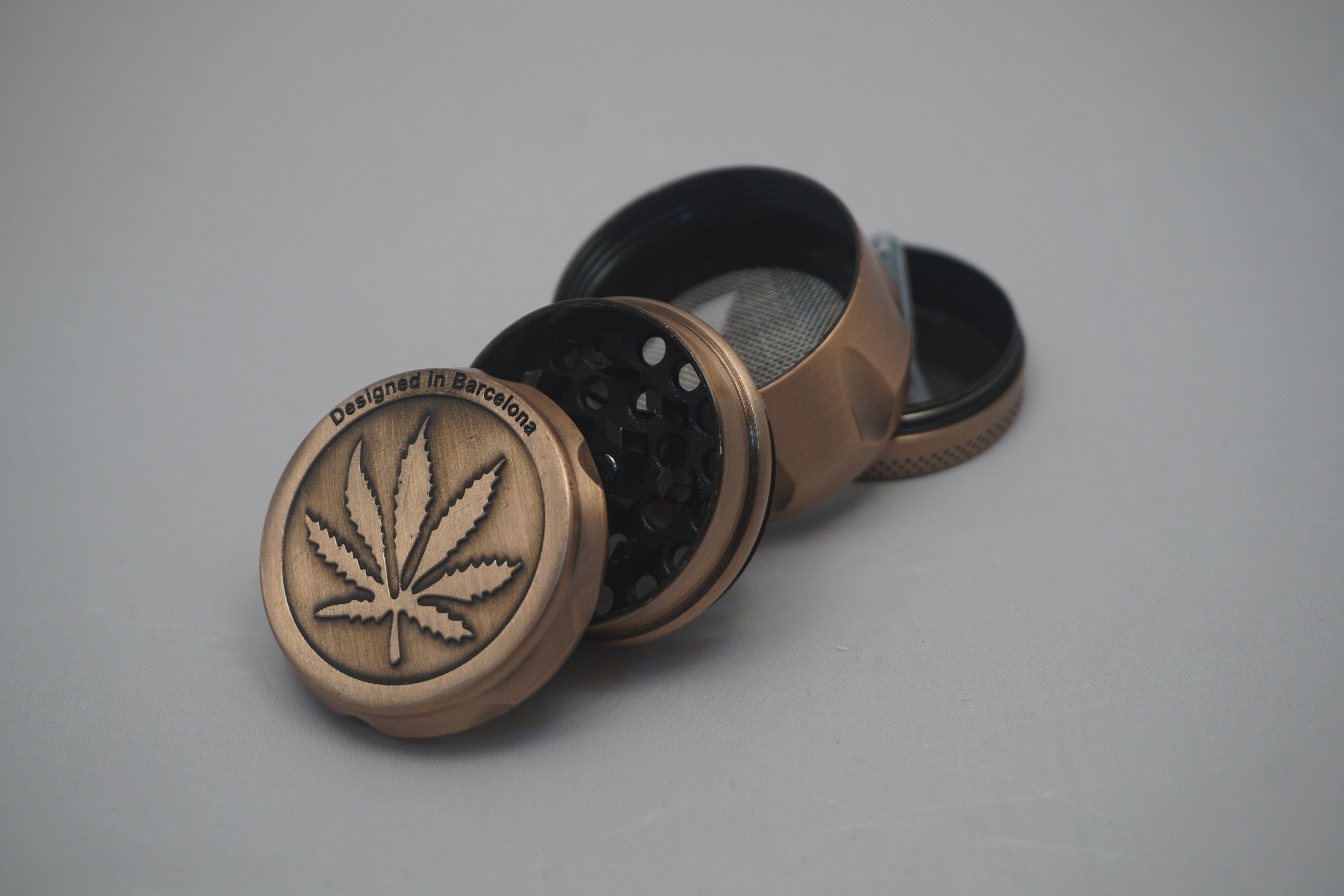 Grinder Mushroom / Unicorn / Clock / Leaf / Pineapple 4 Parts 40MM